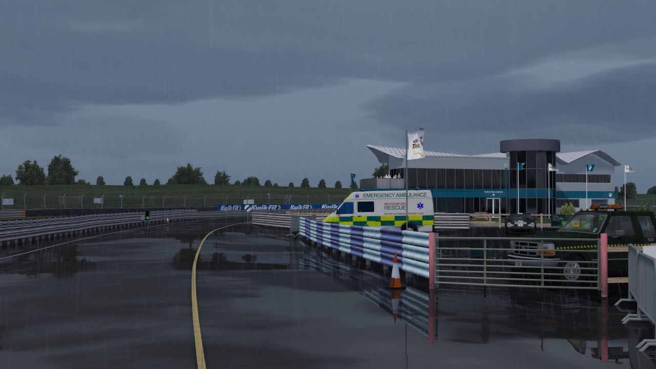 Thruxton Circuit (JS)